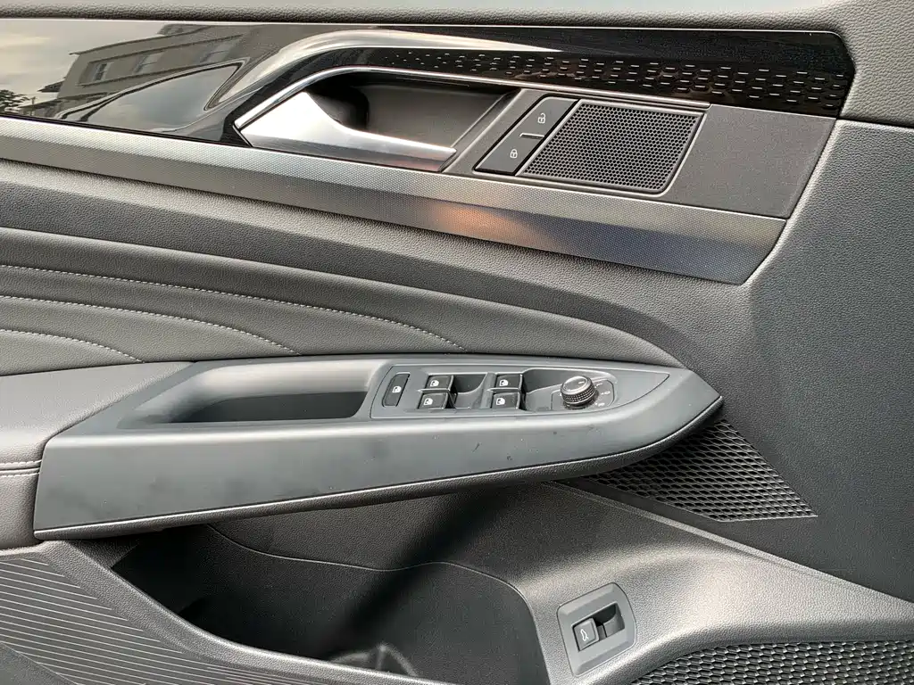 Passat 2023 330 TSI Starry Luxury Edition