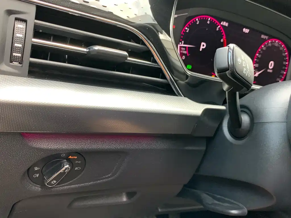 Passat 2023 330 TSI Starry Luxury Edition