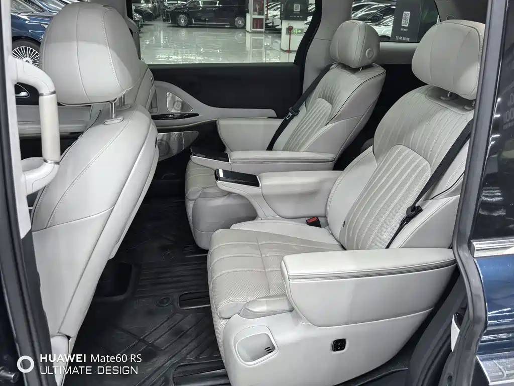 Dreamer 2025 PHEV All-Wheel Drive Flagship Kunpeng Edition