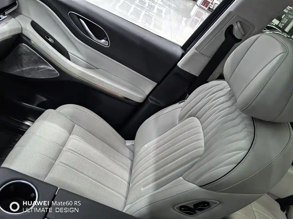 Dreamer 2025 PHEV All-Wheel Drive Flagship Kunpeng Edition