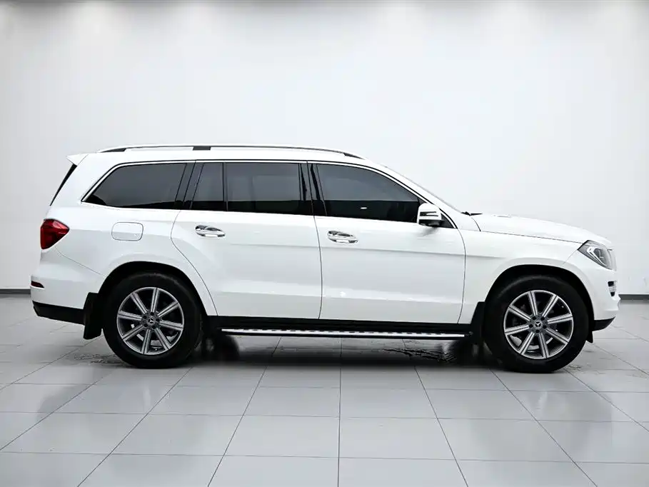 Mercedes GL Class 2014 GL 400 4MATIC Dynamic Edition