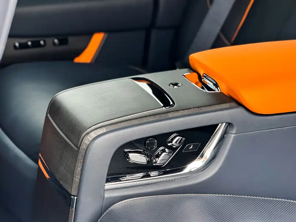 Cullinan 2024 4-Seater Edition