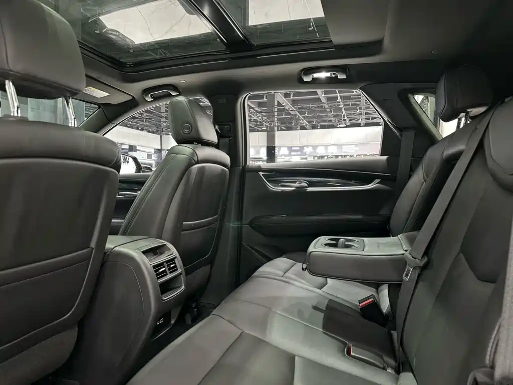 Cadillac XT5 2021 2.0T Two-Wheel Drive Luxury Edition