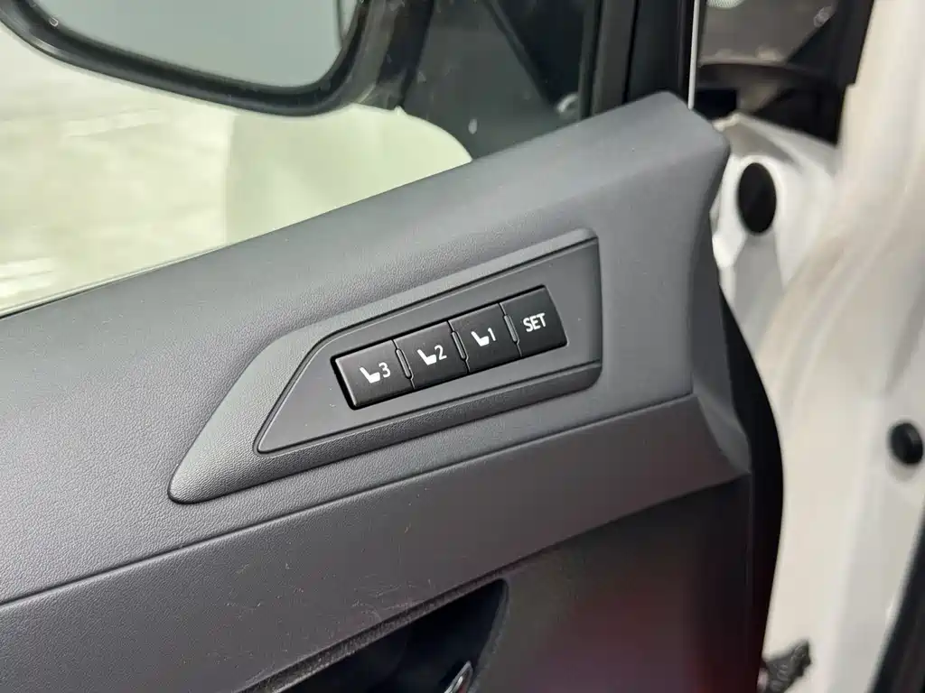 Alphard 2020款 Hybrid 2.5L Prestige Edition