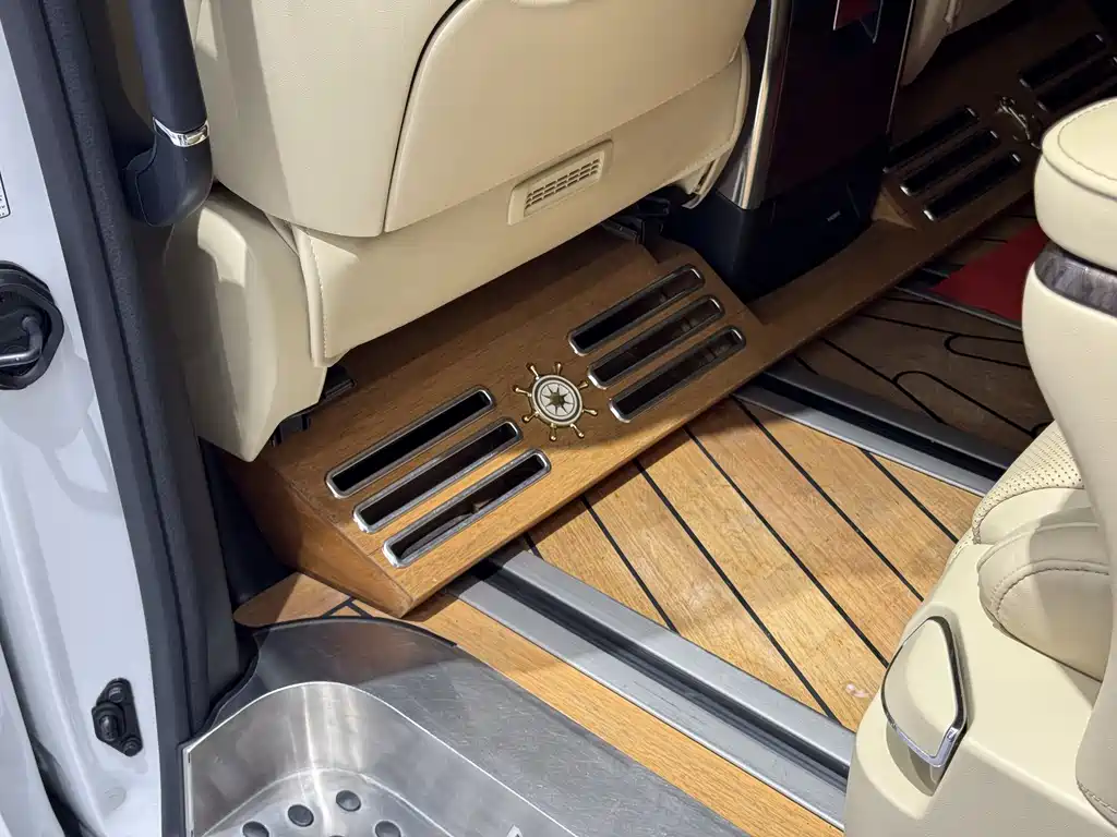Alphard 2020款 Hybrid 2.5L Prestige Edition