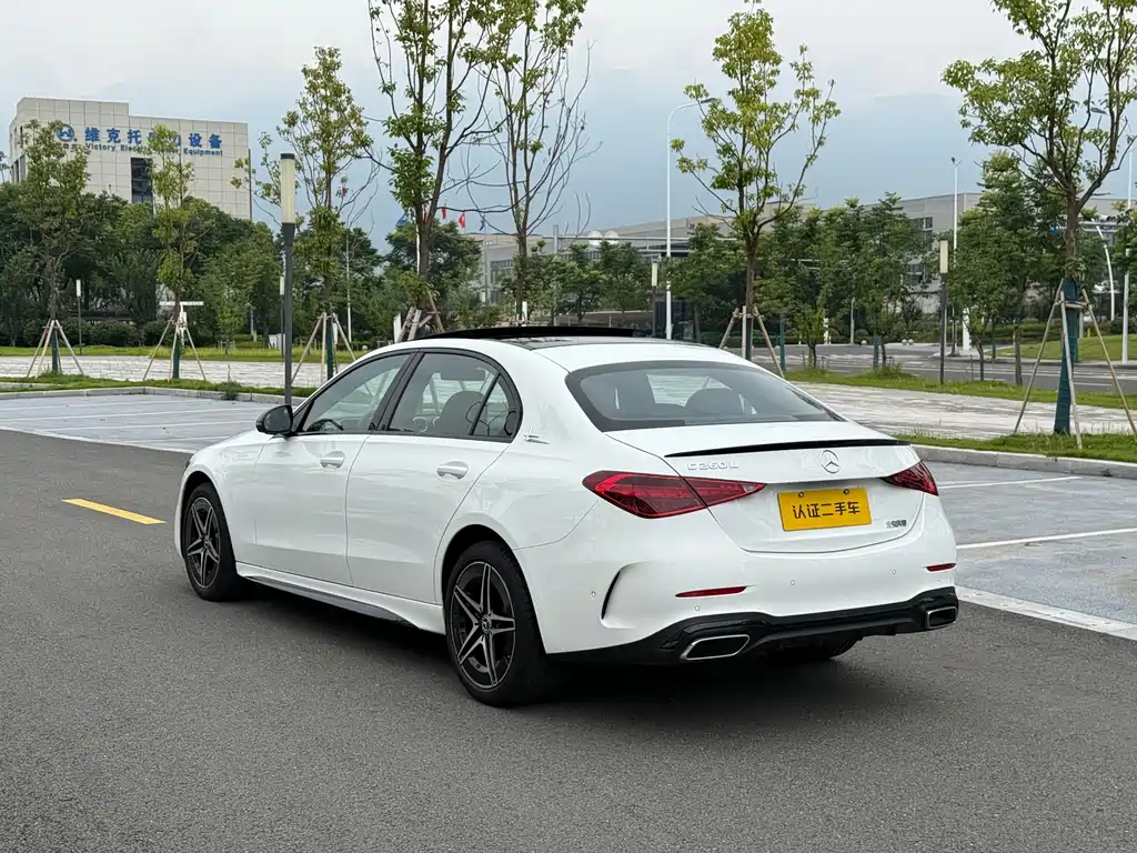 Mercedes-Benz C 2025 C 260 L Night Motion Edition