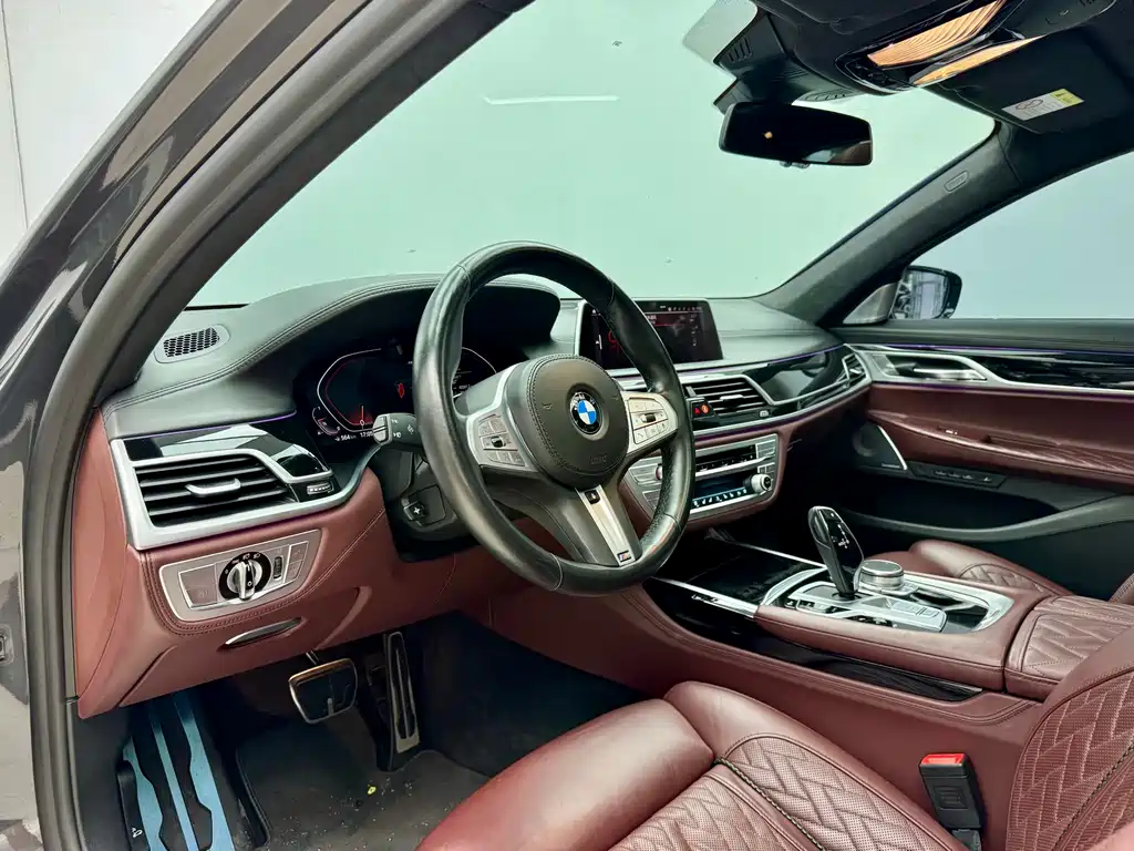 BMW 7 Series 2019 740Li xDrive Executive M Sport Package