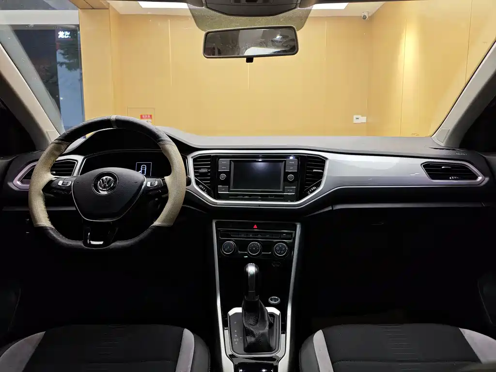 T-ROC 2019 280TSI DSG Two-wheel Drive Advance Edition National V