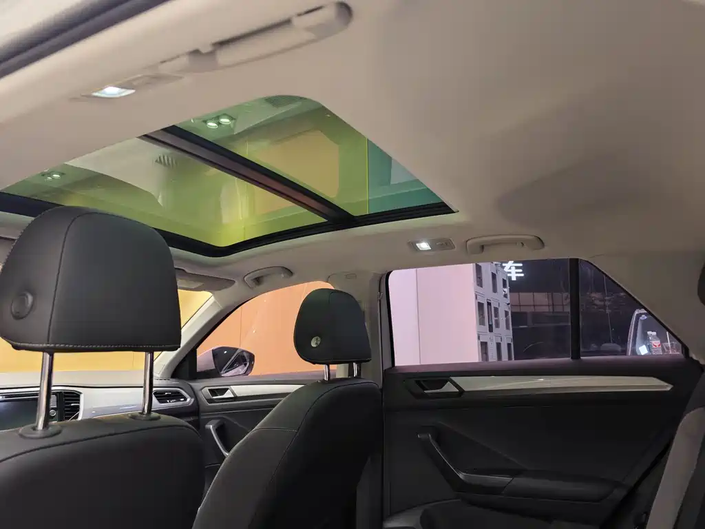 T-ROC 2019 280TSI DSG Two-wheel Drive Advance Edition National V