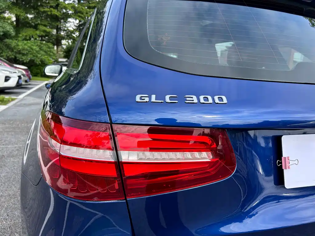 Mercedes-Benz GLC 2017 GLC 300 4MATIC Dynamic Edition