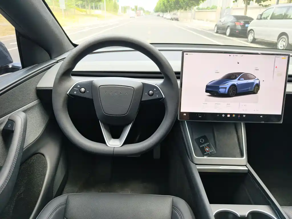 Model Y 2025 Rear-Wheel Drive Edition