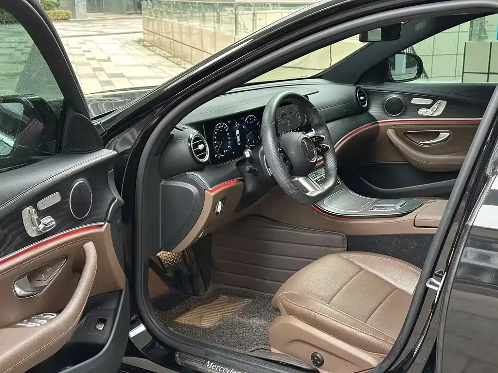 Mercedes-Benz E-Class 2022 Facelift 3 E 300 L Sporty and Stylish Edition