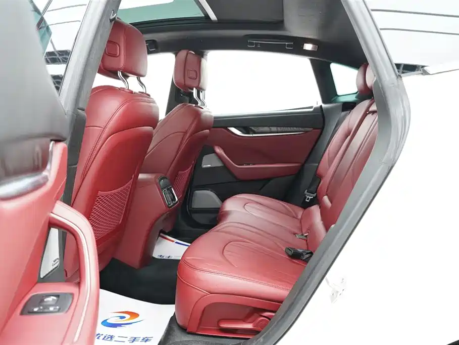 Levante 2018 3.0T Standard Edition