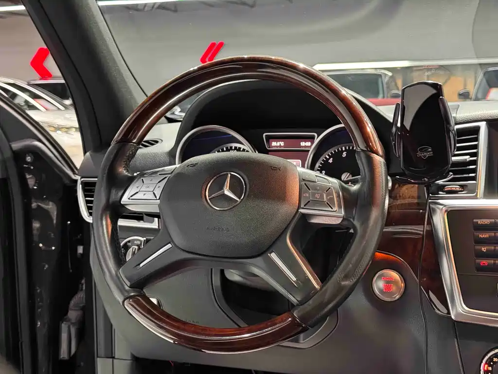 Mercedes-Benz M-Class 2014 ML 400 4MATIC Luxury Edition