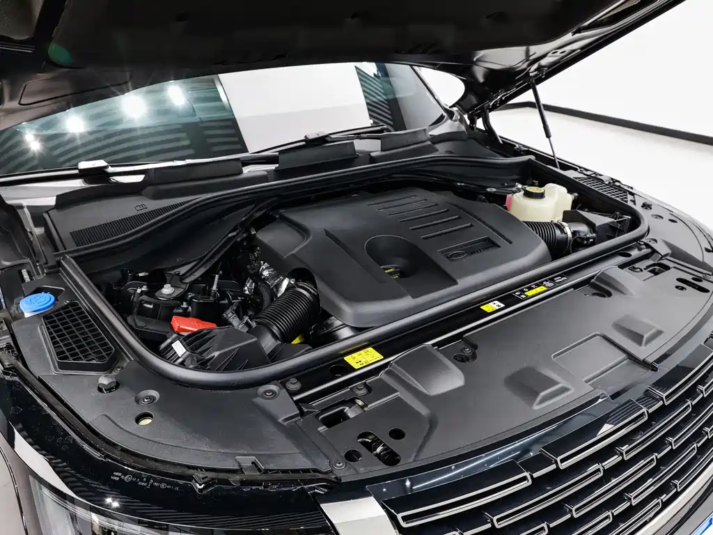 Range Rover 2025 Edition 3.0 L6 400PS Grand Extended Version