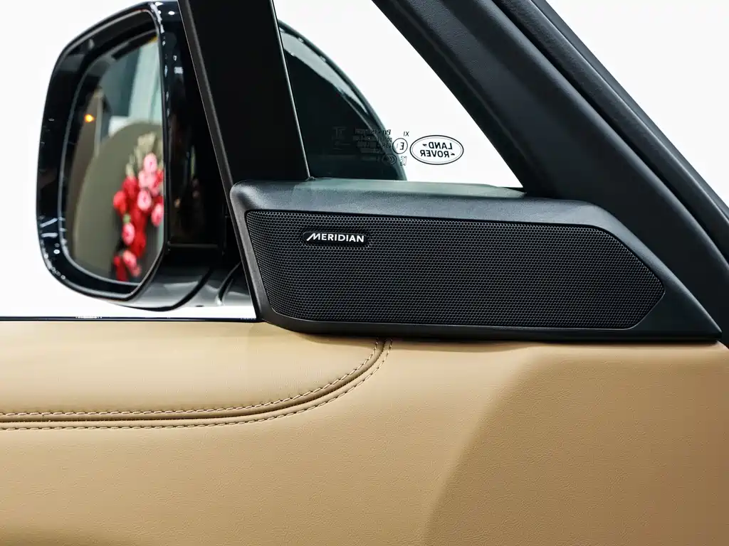 Range Rover 2025 Edition 3.0 L6 400PS Grand Extended Version