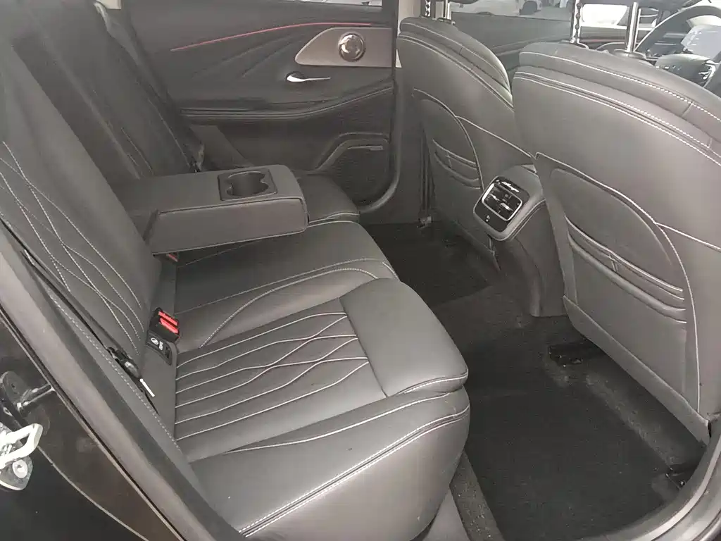 iCAR V20 2024 model 1.6T DCT Smart Edition
