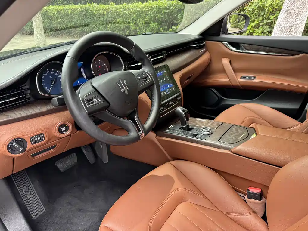 President 2017 3.0T Standard Model