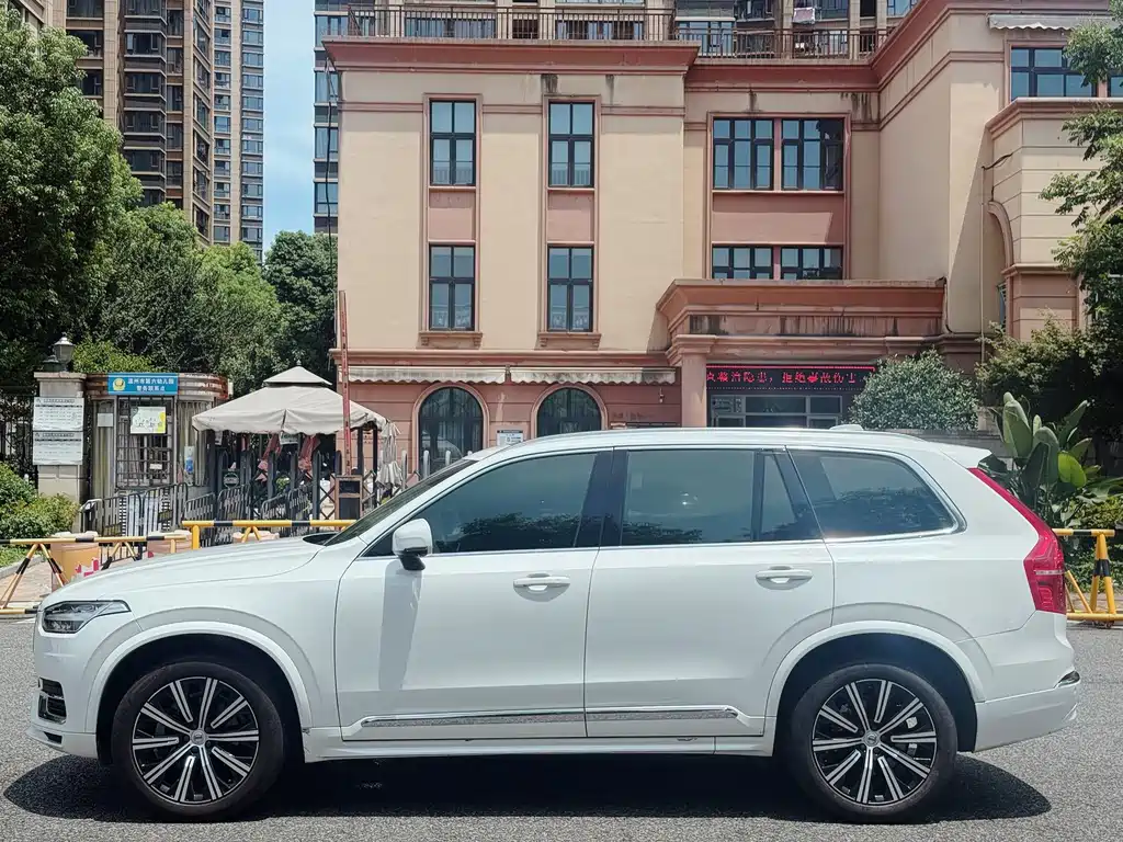 Volvo XC90 2025 B6 Intelligent Luxury Edition 7-seater