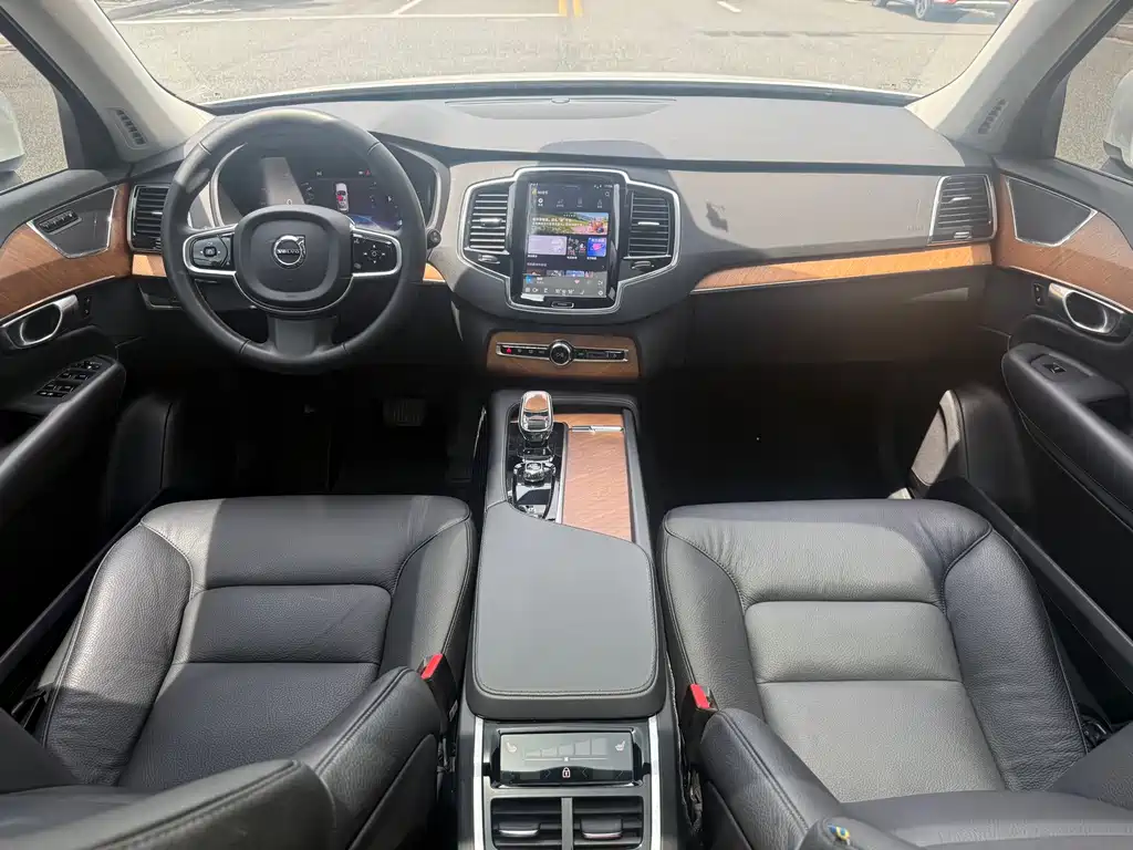 Volvo XC90 2025 B6 Intelligent Luxury Edition 7-seater