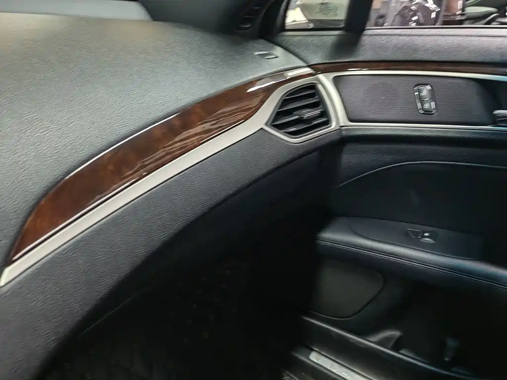 Lincoln MKZ 2019 2.0T Grand Touring Edition National V