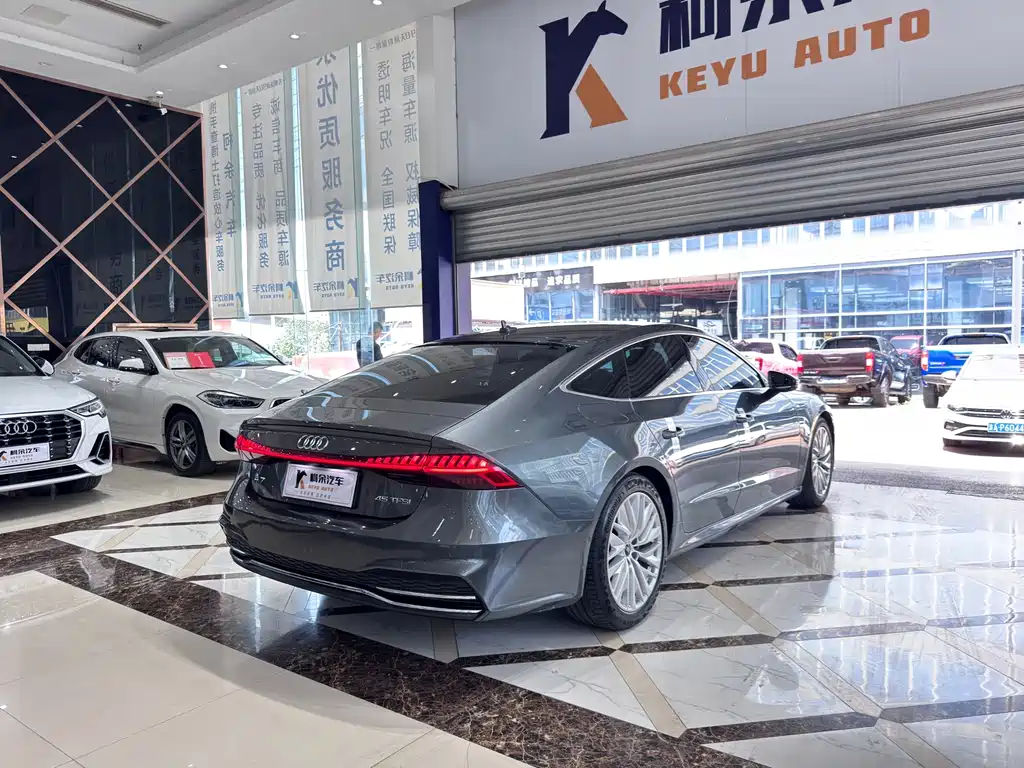 Audi A7 2021 model 45 TFSI Premium Selection