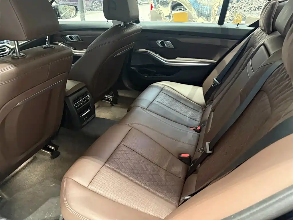 BMW 3 Series 2024 320Li M Sport Package