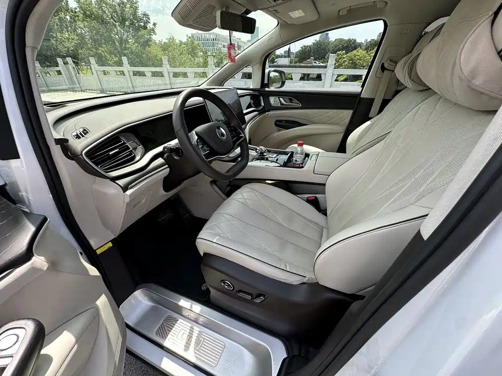 Tengri D9 2024 Model DM-i 980 All-Wheel Drive Prestige Edition