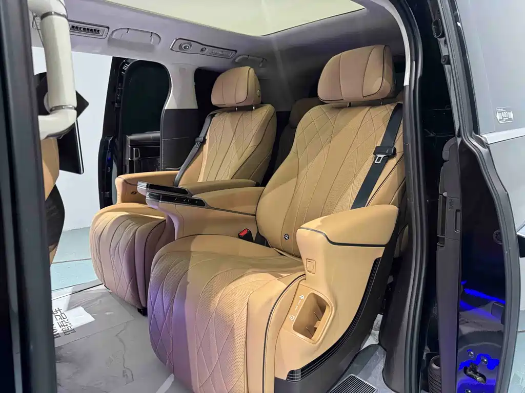 Tengri D9 2024 Model DM-i 980 All-Wheel Drive Flagship Edition