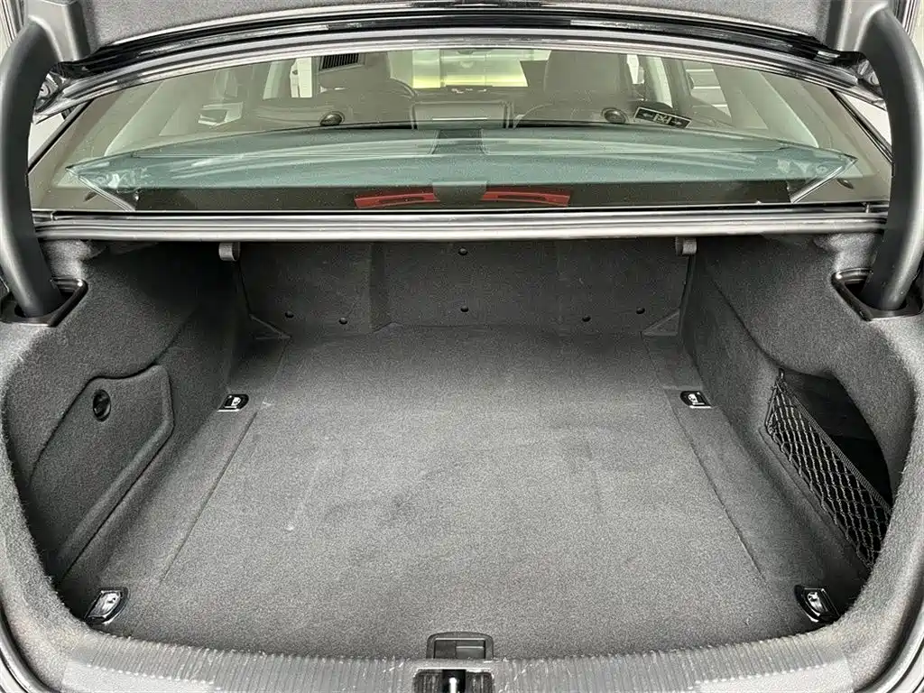 Audi A6L 2015 Edition TFSI Commemorative Intelligent Leadership Model