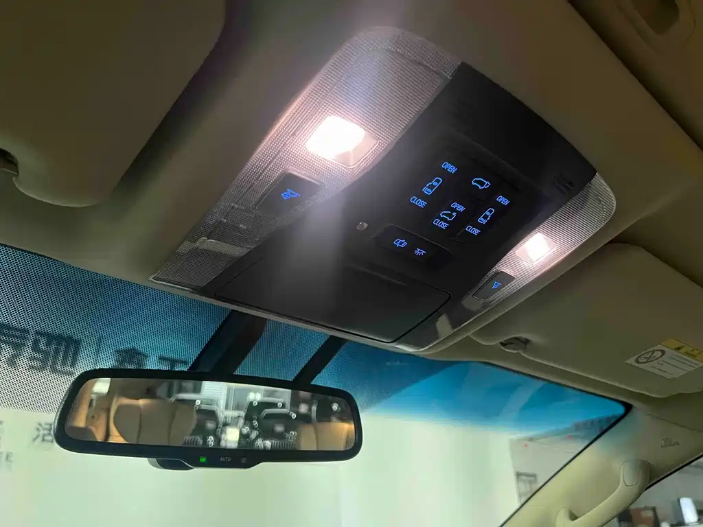 Alphard 2018款 改款 3.5L 豪华版