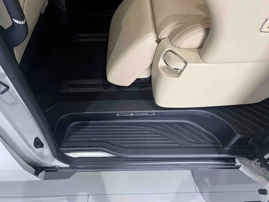Alphard 2018款 改款 3.5L 豪华版