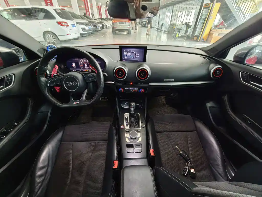 Audi S3 2017 Facelift S3 2.0T Limousine