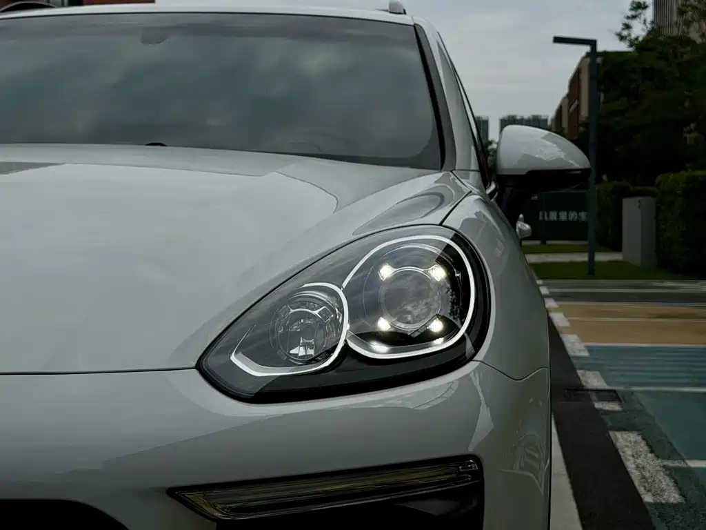 Cayenne 2015 Model Cayenne 3.0T