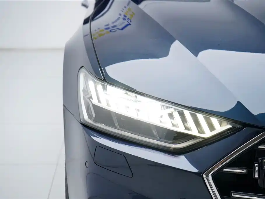 Audi A7L 2024 45TFSI quattro S-line Jianyuan Type Flow Crystal Package