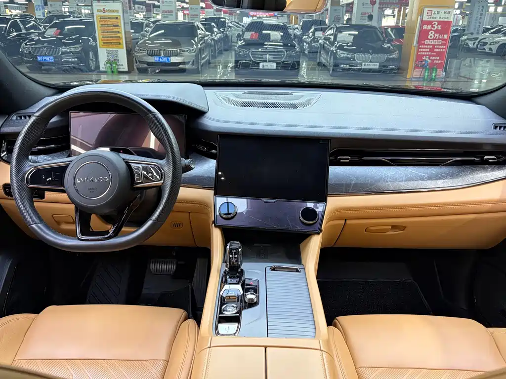 Lynk & Co 09 2021 2.0T Halo 6-seat