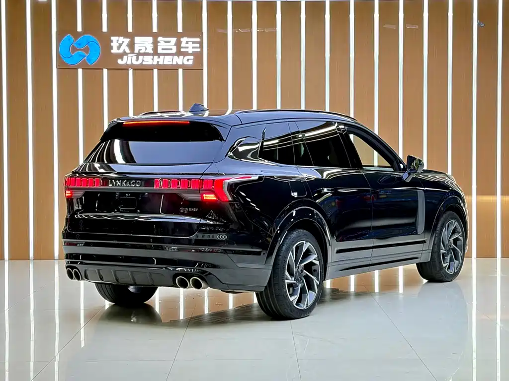 Lynk & Co 09 2021 2.0T Halo 6-seat
