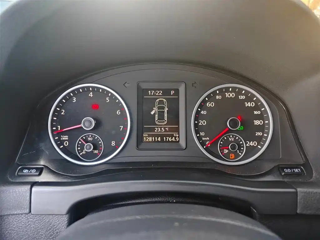 Tiguan 2015 1.8TSI Automatic 2WD Comfort Edition