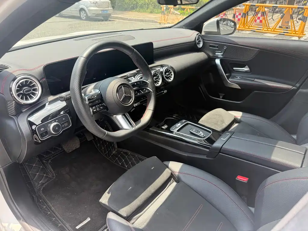 Mercedes-Benz A-Class 2024 A 200 L Fashion Edition