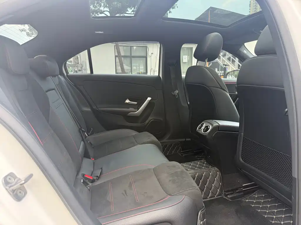 Mercedes-Benz A-Class 2024 A 200 L Fashion Edition