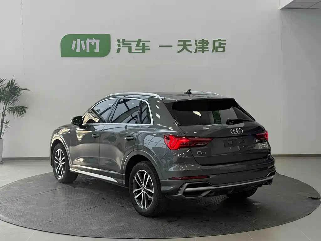 Audi Q3 2022 35 TFSI Sportline