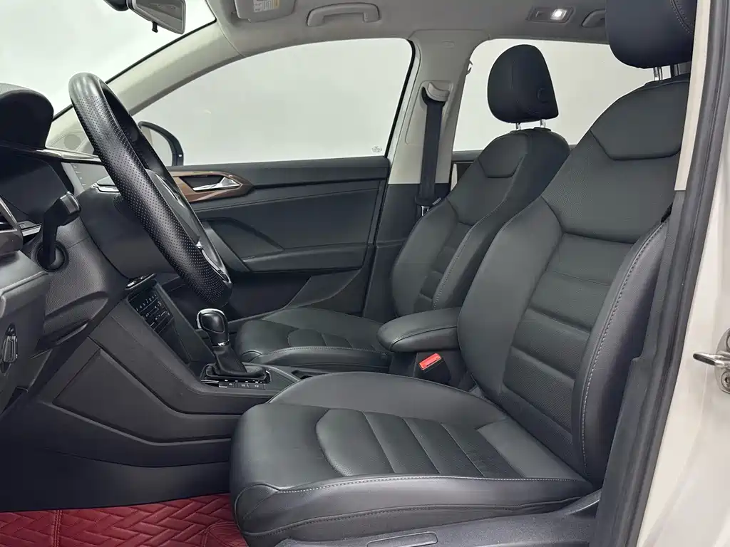 Tou岳 2021 280TSI Two-Wheel Drive Luxury Edition PLUS