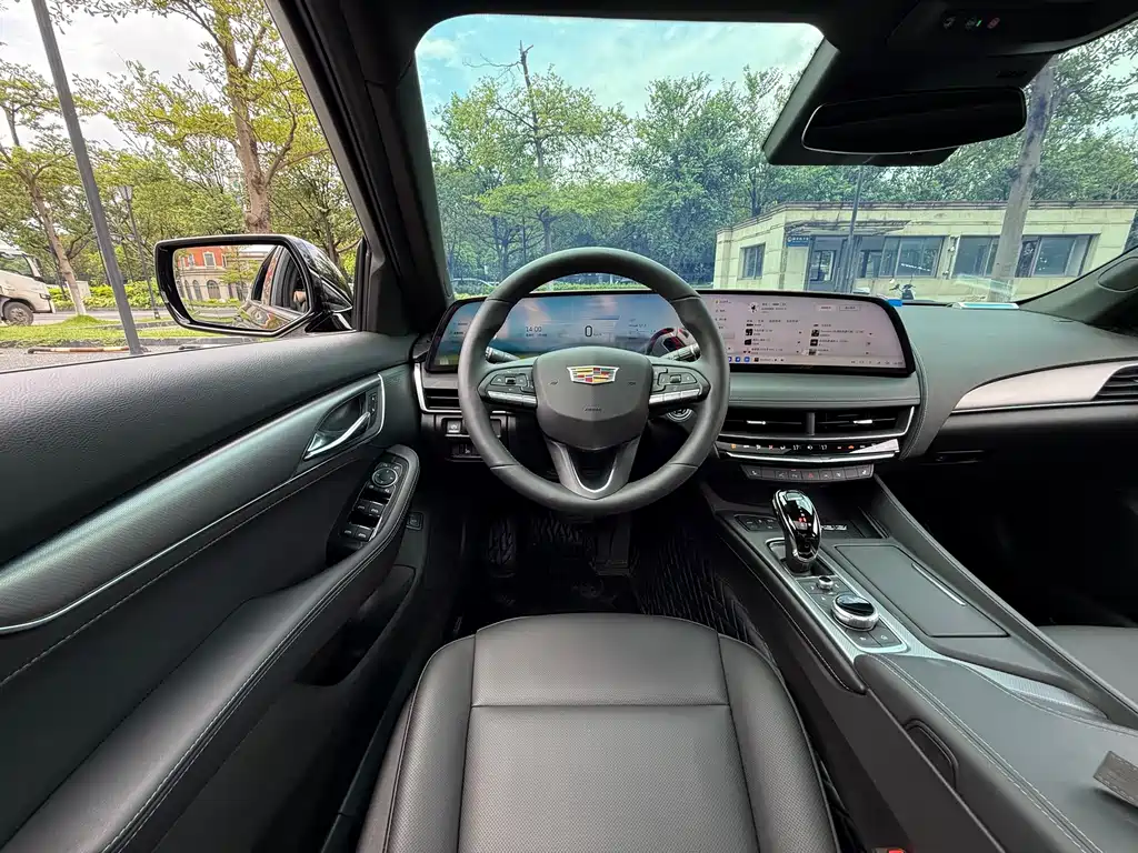 Cadillac CT5 2025 28T Urban Sport Edition