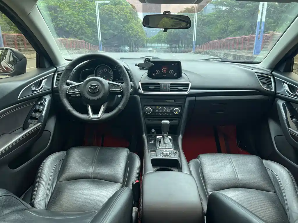 Mazda 3 Atenza 2017 3-door 2.0L automatic premium model National V