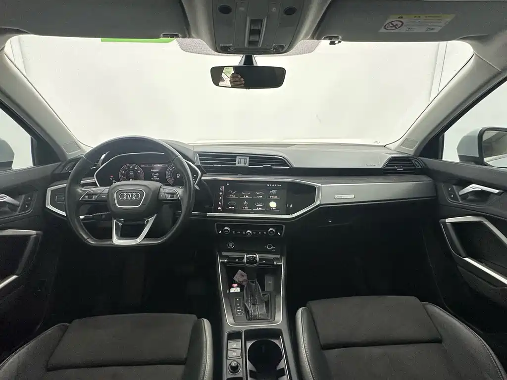 Audi Q3 2022 35 TFSI Sporty Dynamic Edition