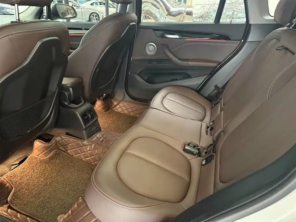 BMW X1 2022 sDrive25Li Leading Edition