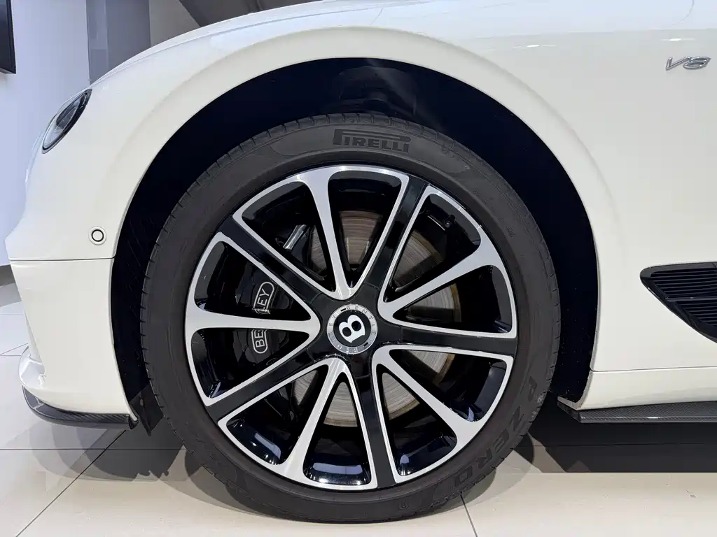 Audi A8 2020 4.0T GT V8