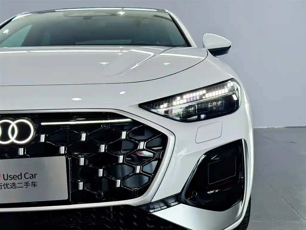 Audi A5L 2026 model 2.0T Qiankun Smart Drive Edition