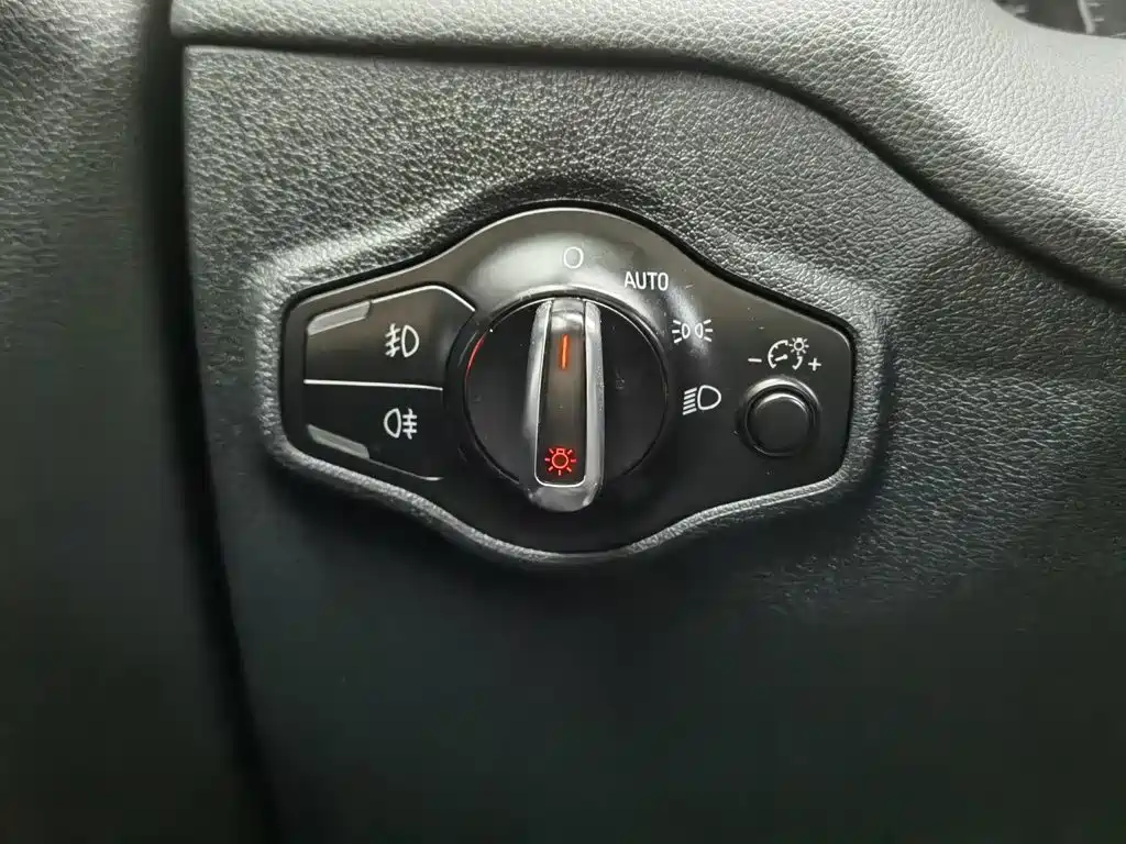 Audi Q5 2013 model 40 TFSI Technology Edition