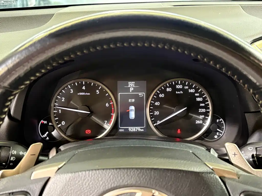 Lexus NX 2015 200t All-Wheel Drive Fengshang Edition